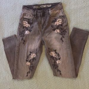 Embroidered High Rise Skinny Jeans